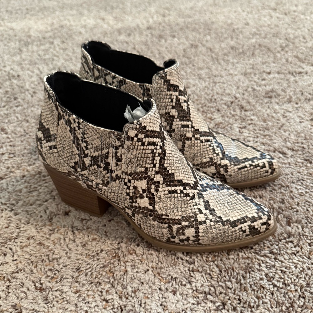a.n.a Cream and Black Ankle Booties with Western Flair